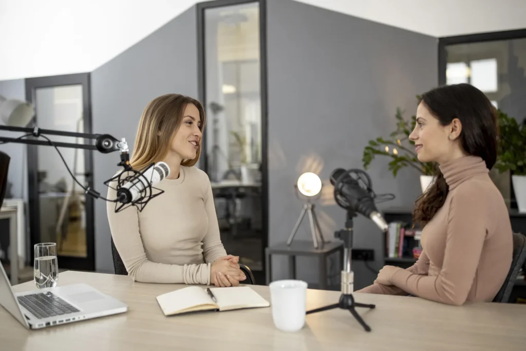Grabación de conversación con micrófonos en oficina